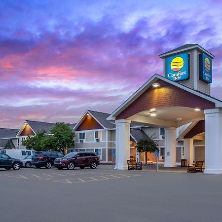 Comfort Inn Iron Mountain Exterior photo