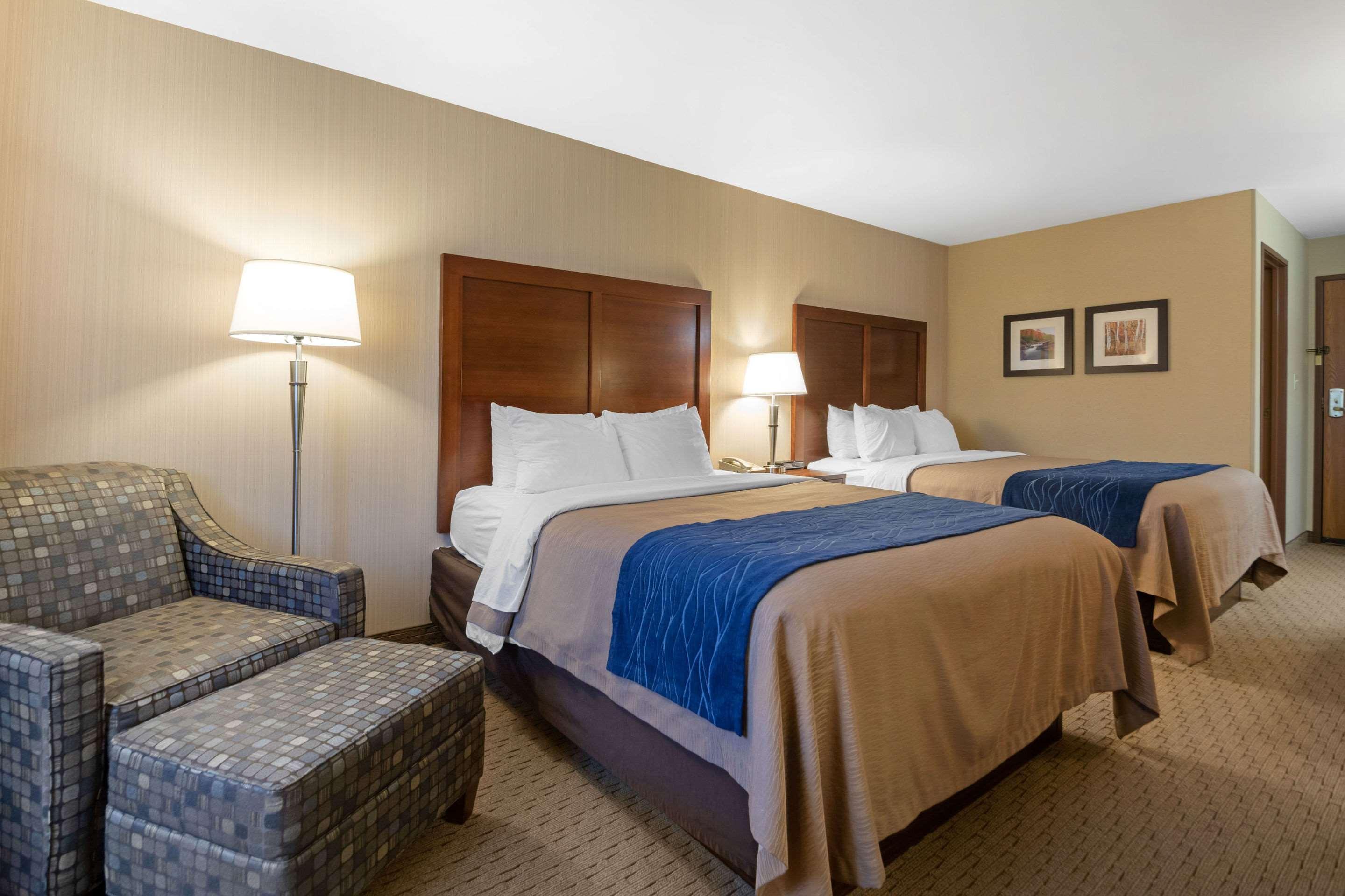 Comfort Inn Iron Mountain Exterior photo