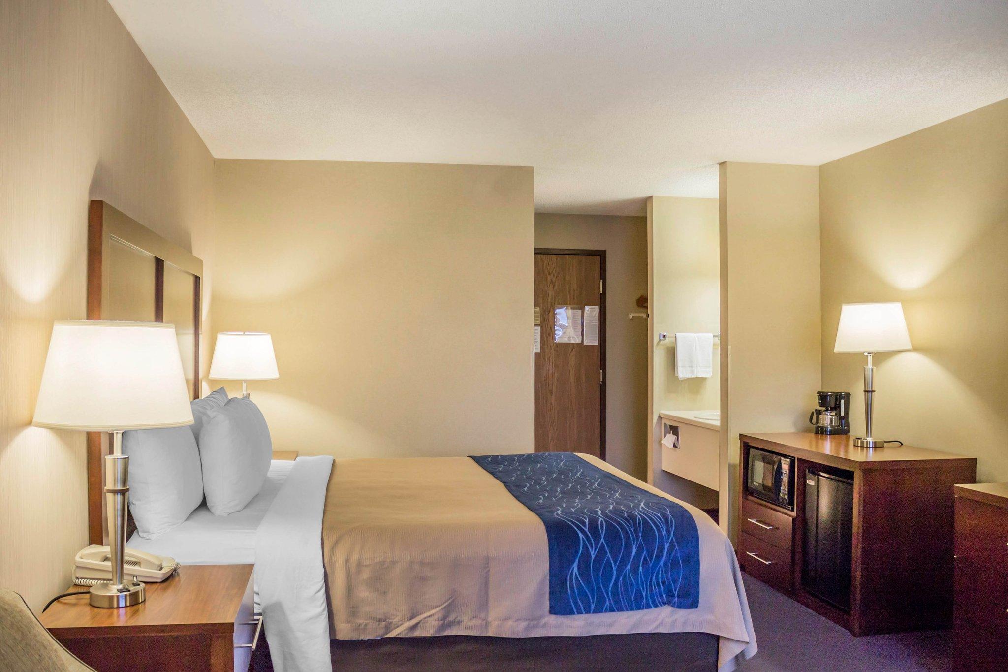 Comfort Inn Iron Mountain Exterior photo