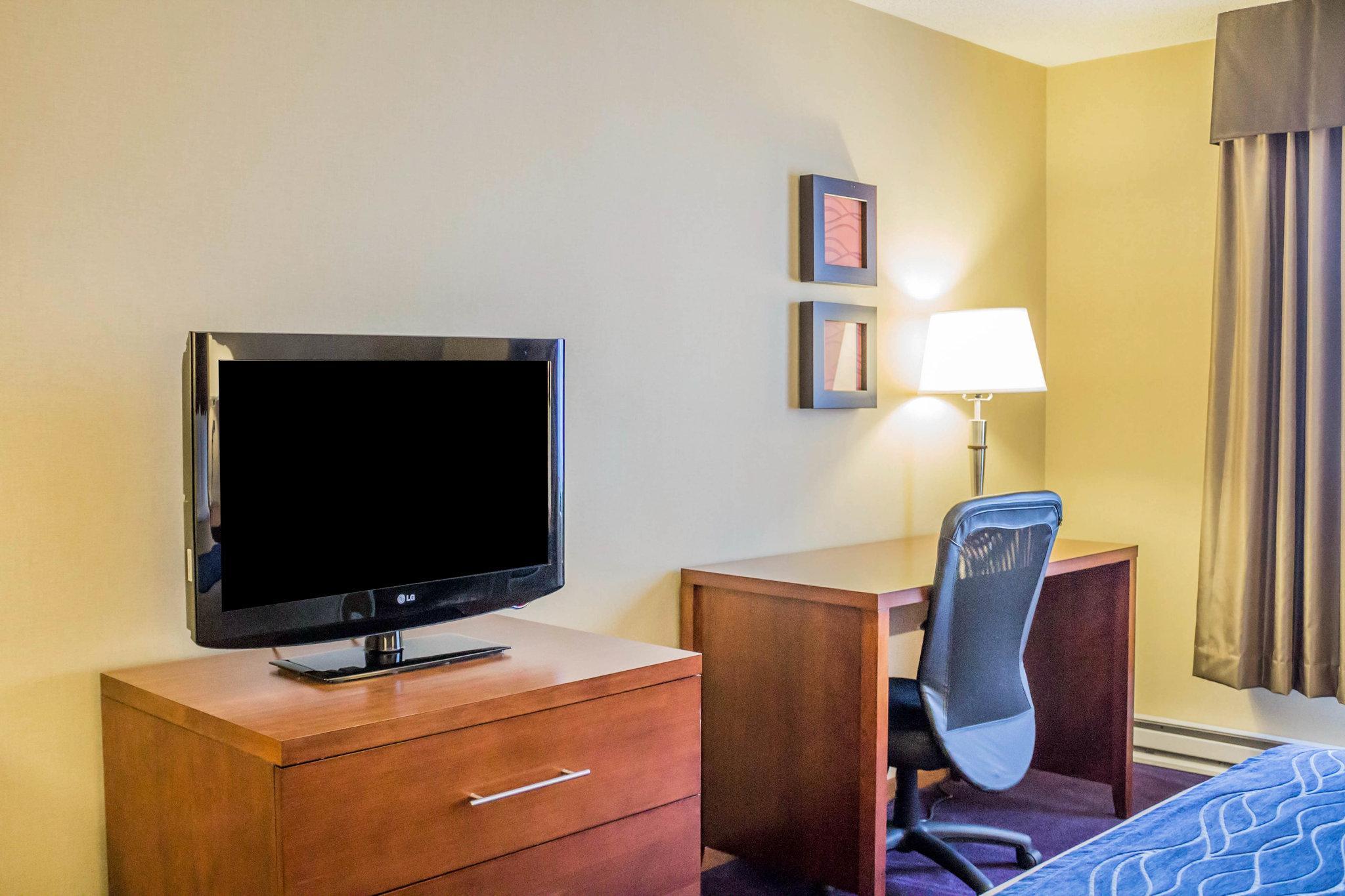 Comfort Inn Iron Mountain Exterior photo