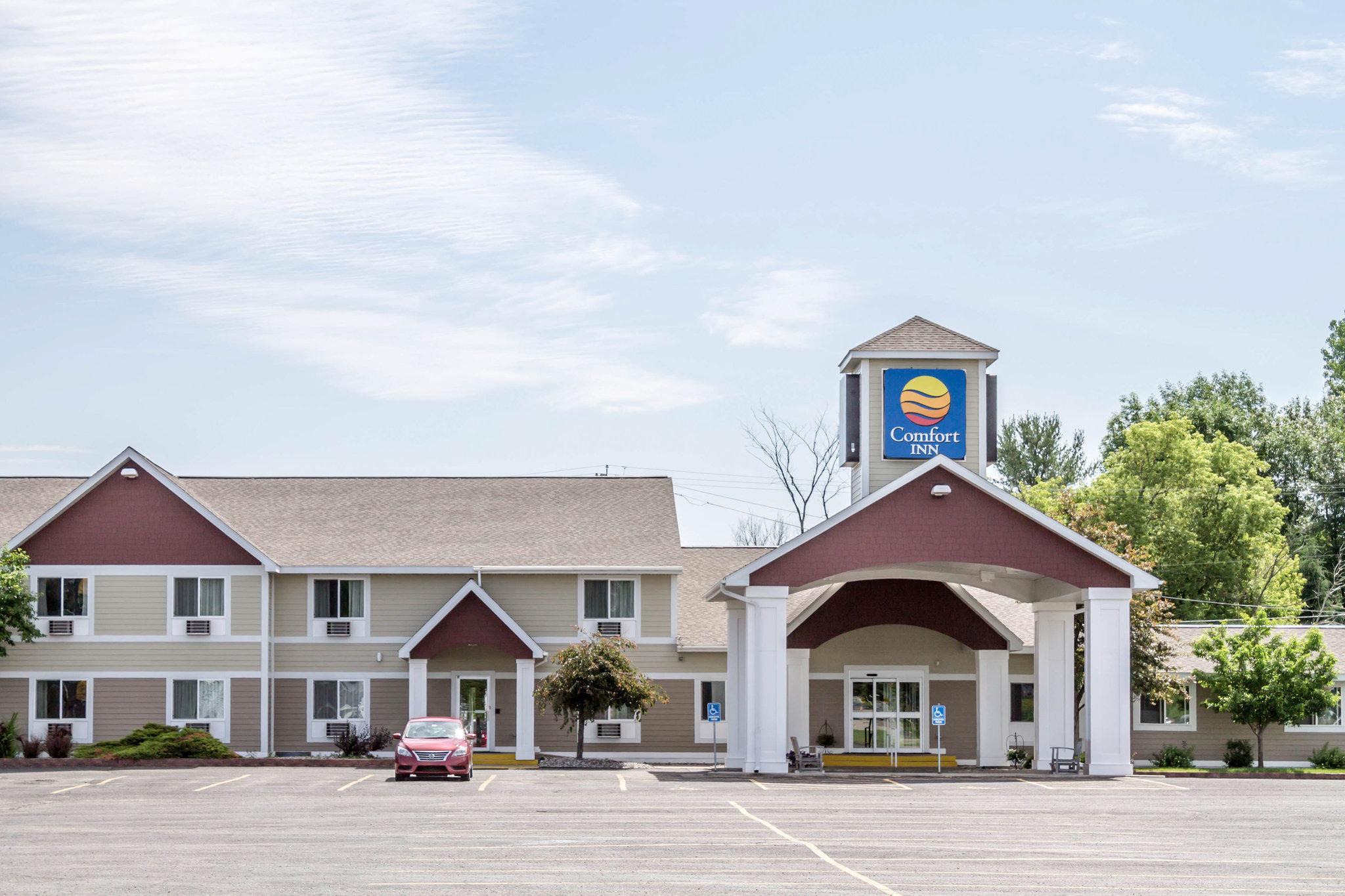Comfort Inn Iron Mountain Exterior photo