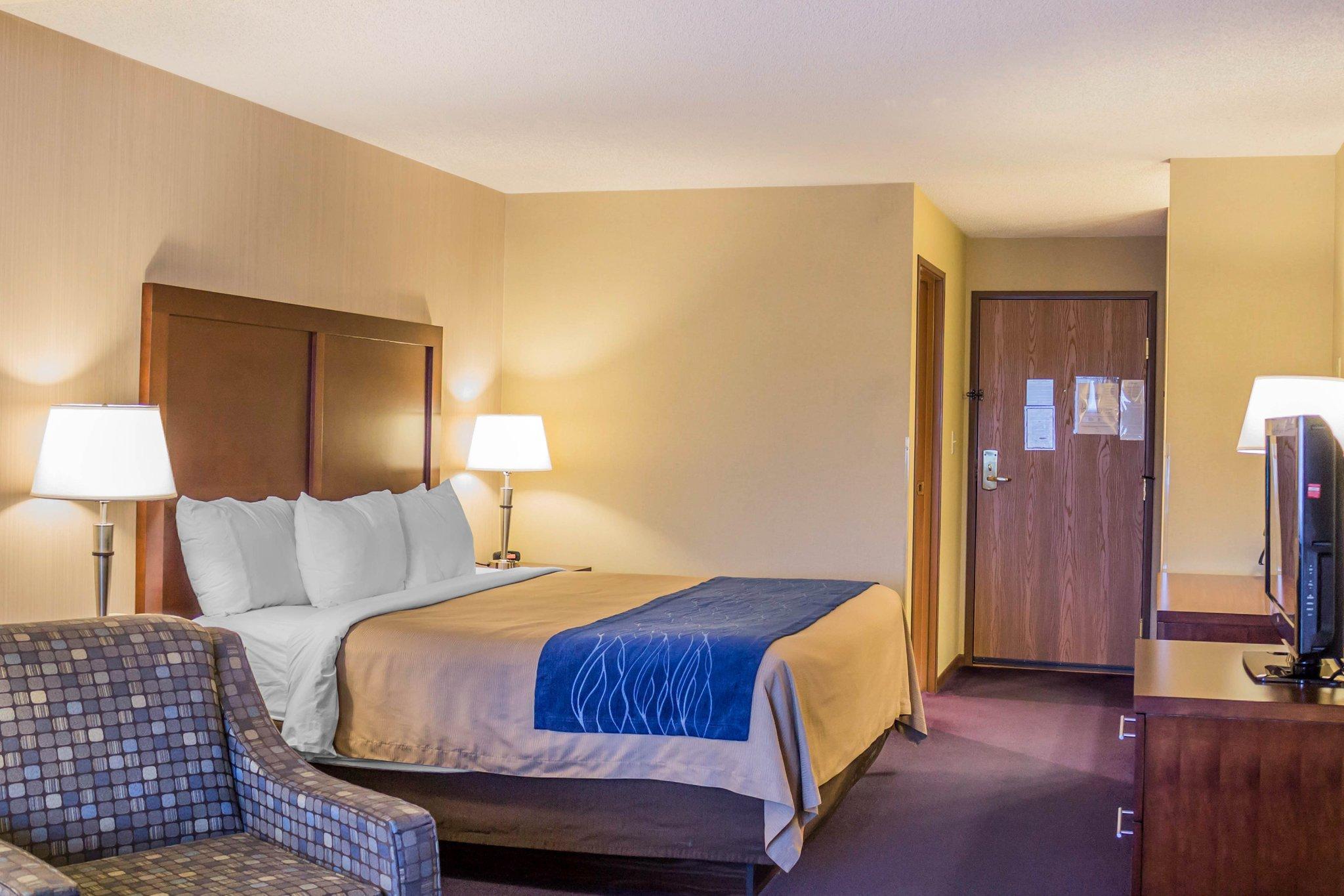 Comfort Inn Iron Mountain Exterior photo